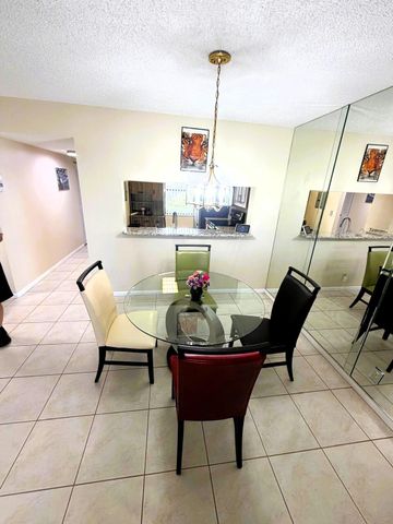 4688 E Lucerne Lakes Blvd Boulevard E 104, Lake Worth, FL 33467