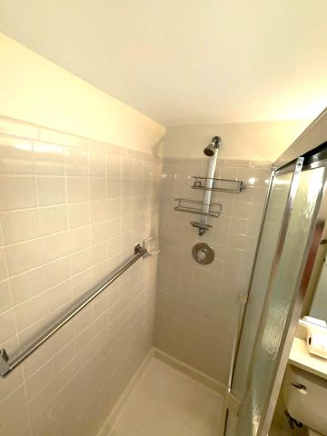 4688 E Lucerne Lakes Blvd Boulevard E 104, Lake Worth, FL 33467