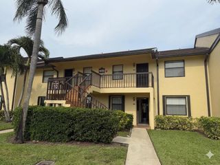 4688 E Lucerne Lakes Blvd Boulevard E 104, Lake Worth, FL 33467