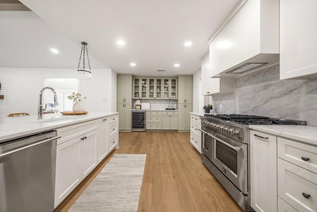 6214 Glennox Lane, Dallas, TX 75214