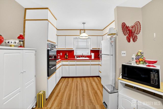 307 Sutton Street, Perth Amboy, NJ 08861