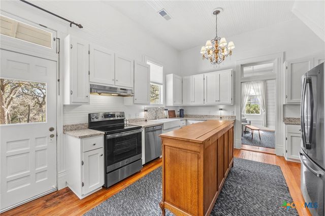 714 Rose Way, Salado, TX 76571