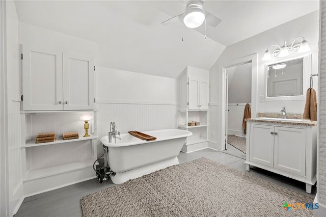 714 Rose Way, Salado, TX 76571