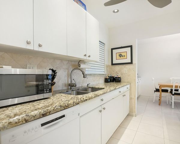 801 S Federal Highway 112, Pompano Beach, FL 33062