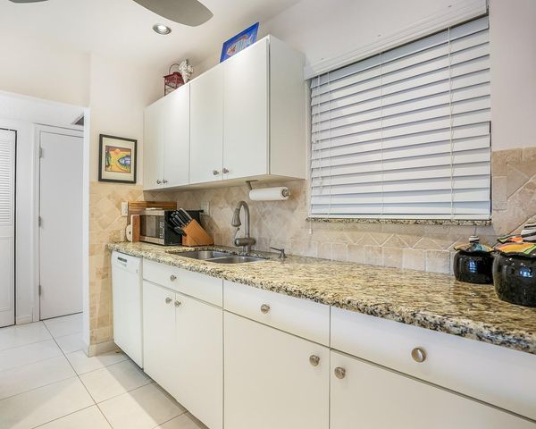 801 S Federal Highway 112, Pompano Beach, FL 33062