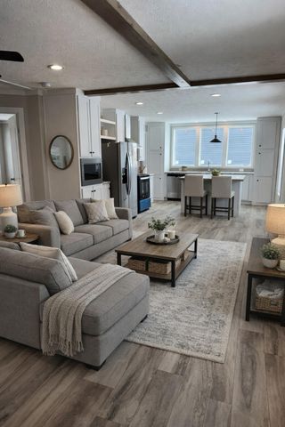 369 Lawless Lane, Jamestown, KY 42629