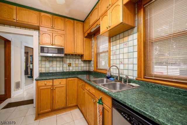 343 West 1st Avenue, Roselle Boro, NJ 07203
