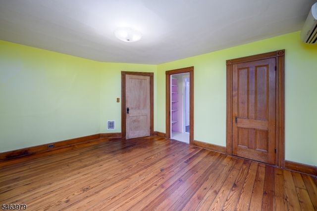 343 West 1st Avenue, Roselle Boro, NJ 07203