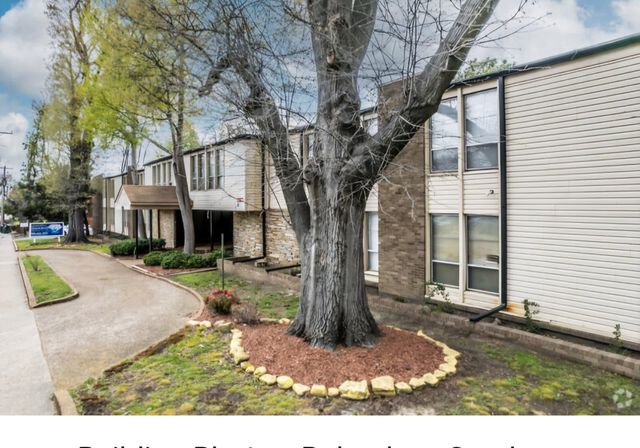 108 N Belvedere Blvd Apt 33, Memphis, TN 38104