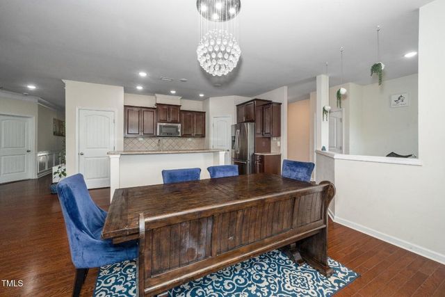 925 Cozy Oak Avenue, Cary, NC 27519