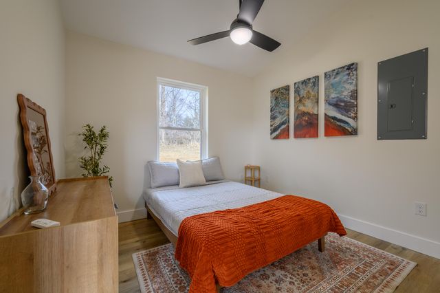 320 Grace LN, Riner, VA 24149