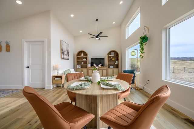 320 Grace LN, Riner, VA 24149