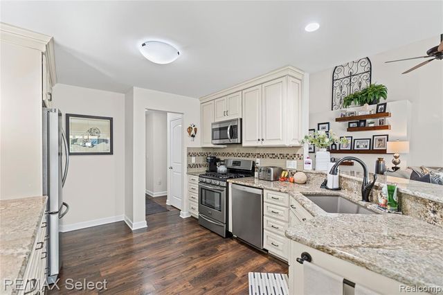 1611 Andover Circle, Commerce Twp, MI 48390