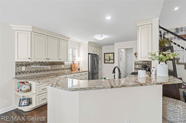 1611 Andover Circle, Commerce Twp, MI 48390