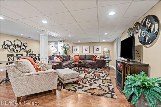 1611 Andover Circle, Commerce Twp, MI 48390