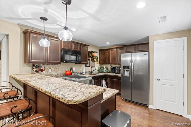 1611 Andover Circle, Commerce Twp, MI 48390