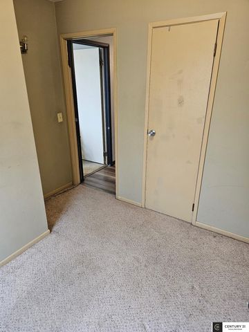 7416 S 72nd Avenue, La Vista, NE 68128