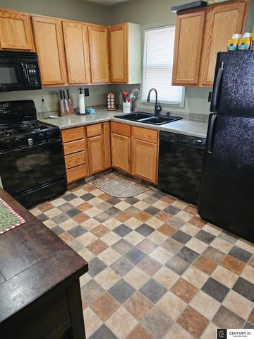 7416 S 72nd Avenue, La Vista, NE 68128