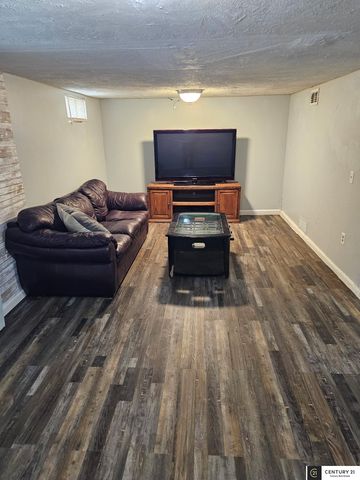 7416 S 72nd Avenue, La Vista, NE 68128