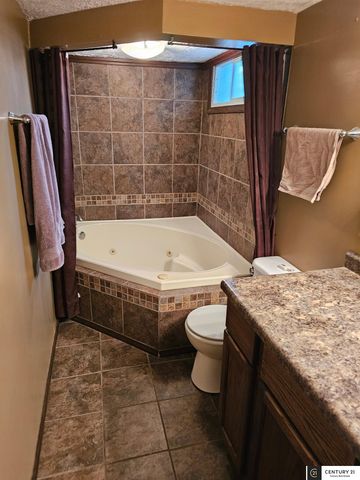 7416 S 72nd Avenue, La Vista, NE 68128