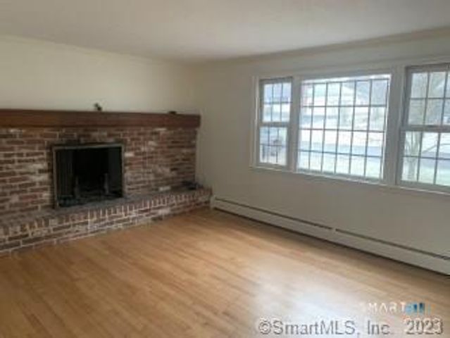 59 Dogwood Lane, Bristol, CT 06010