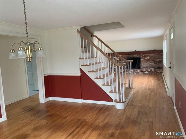 59 Dogwood Lane, Bristol, CT 06010