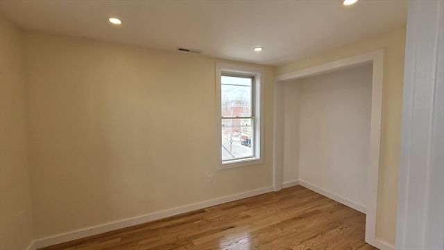 125 Central Ave 3, Chelsea, MA 02150