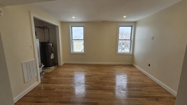 125 Central Ave 3, Chelsea, MA 02150