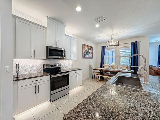 12144 LEDBURY COMMONS DRIVE, Gibsonton, FL 33534