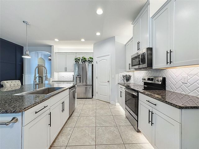 12144 LEDBURY COMMONS DRIVE, Gibsonton, FL 33534