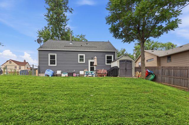 3807 50th Street, Des Moines, IA 50310