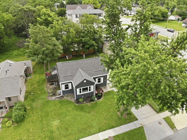 3807 50th Street, Des Moines, IA 50310