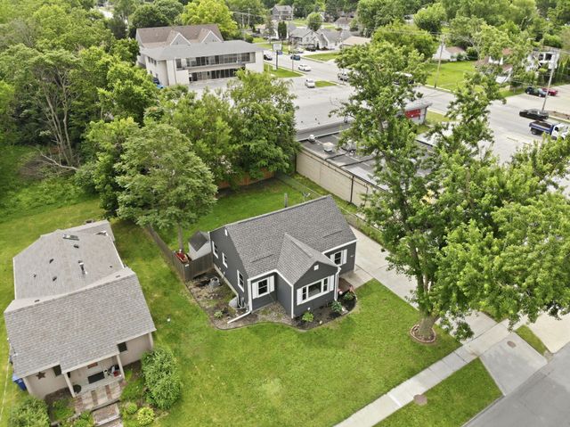 3807 50th Street, Des Moines, IA 50310