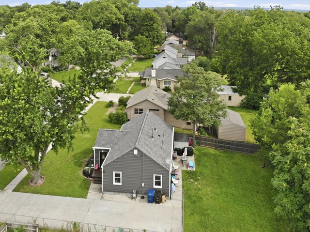 3807 50th Street, Des Moines, IA 50310