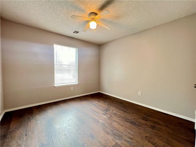 4338 W Chaparral Lane, Fayetteville, AR 72704