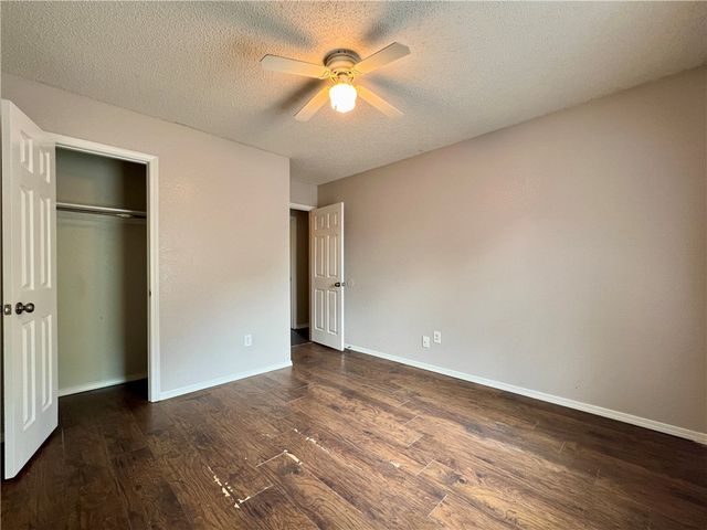4338 W Chaparral Lane, Fayetteville, AR 72704