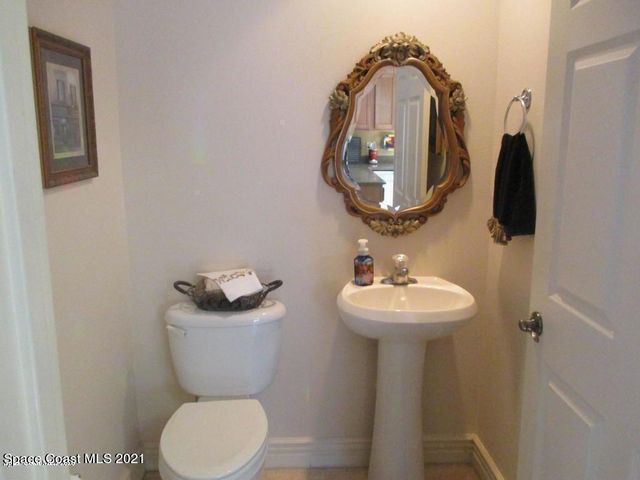 630 Cedar Side Circle NE, Palm Bay, FL 32905