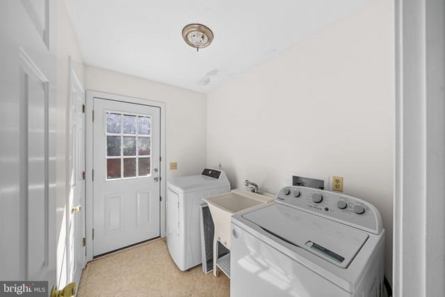 152 BUNTING DR, Wilmington, DE 19808