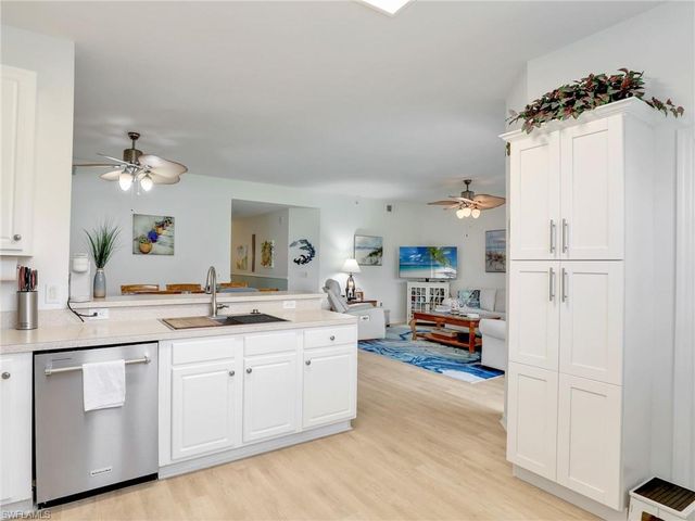 6816 Sterling Greens PL 1103, Naples, FL 34104