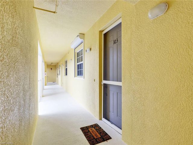 6816 Sterling Greens PL 1103, Naples, FL 34104