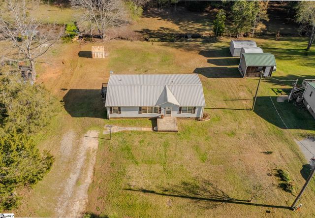 121 Kountry Lane, Walhalla, SC 29691