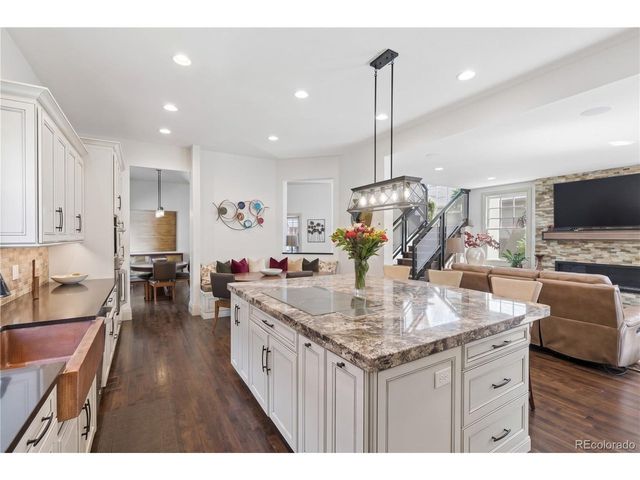2335 N Glencoe St, Denver, CO 80207