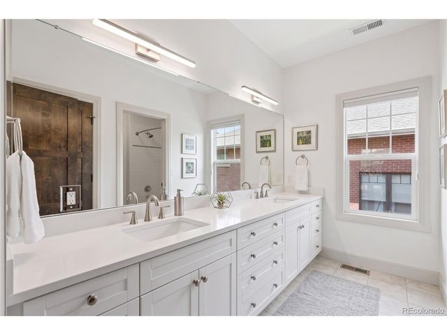 2335 N Glencoe St, Denver, CO 80207