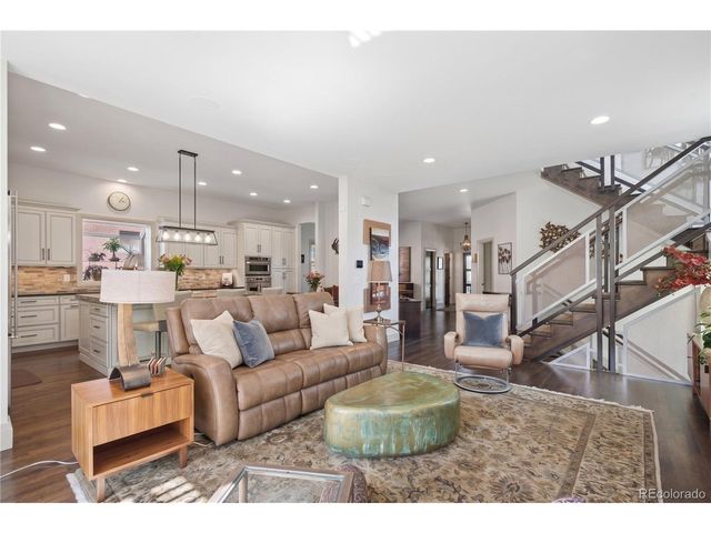 2335 N Glencoe St, Denver, CO 80207