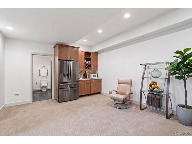 2335 N Glencoe St, Denver, CO 80207