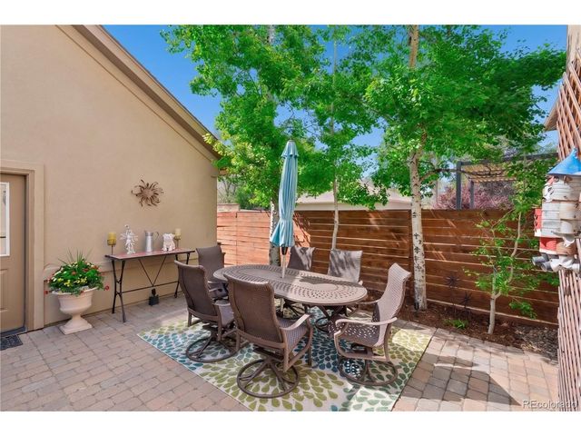 2335 N Glencoe St, Denver, CO 80207