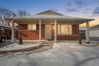 28409 Rockwood Street, St. Clair Shores, MI 48081
