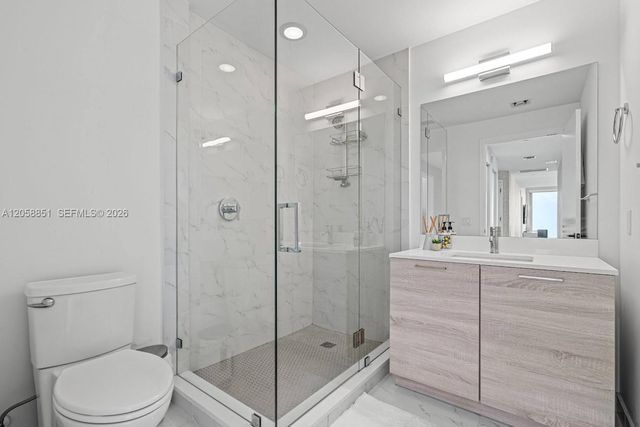 16385 Biscayne Blvd 3201, North Miami Beach, FL 33160