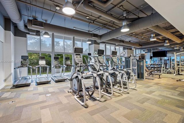 16385 Biscayne Blvd 3201, North Miami Beach, FL 33160
