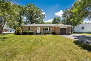 206 W Bethalto Boulevard W, Bethalto, IL 62010